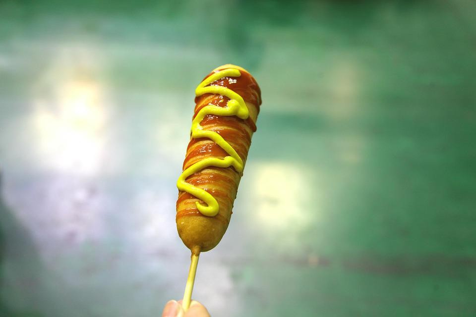 Corn dog - kalorična bomba u kojoj treba uživati umjereno!